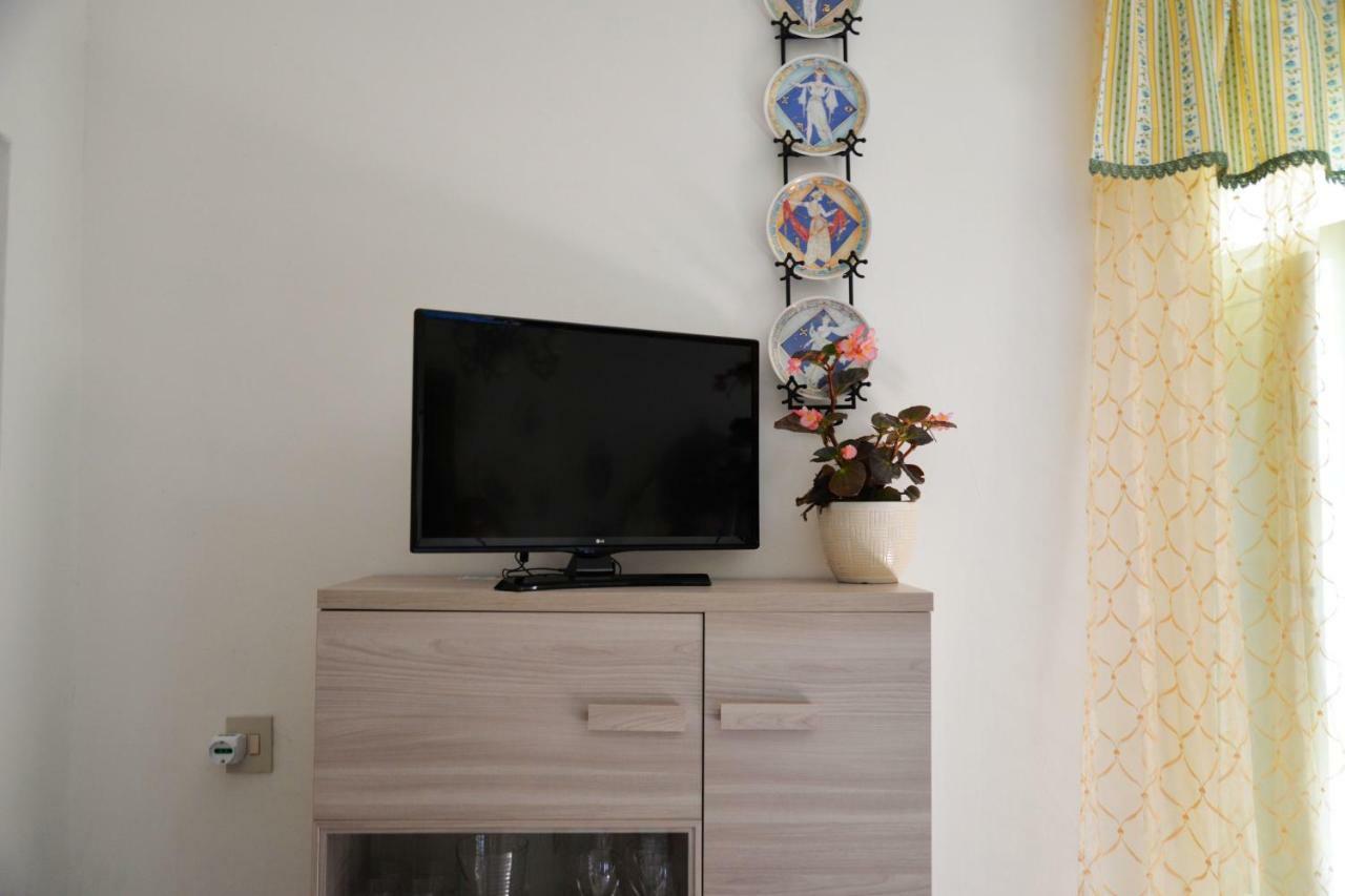 Apartmán A Casa Di Carla Terracina Exteriér fotografie